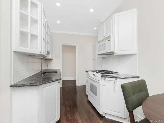 1440 Midland Avenue 5C, Bronxville, NY 10708