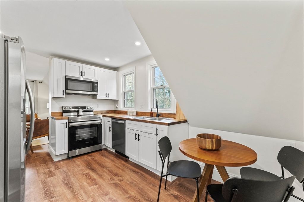 1142 Washington Street 2, Whitman, MA 02382