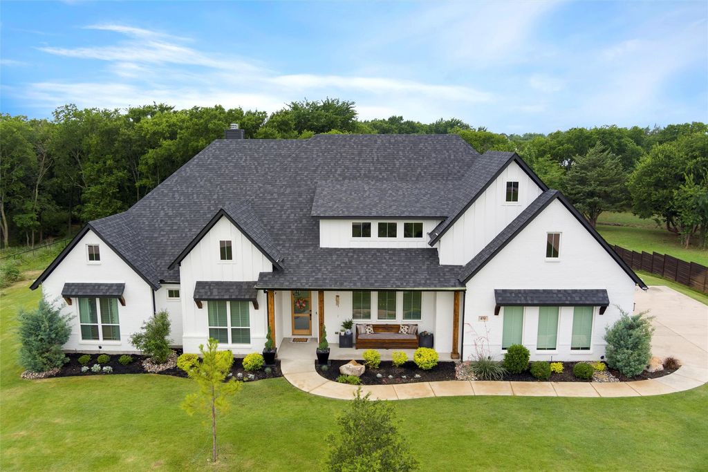 450 Cobb Lane, Waxahachie, TX 75167