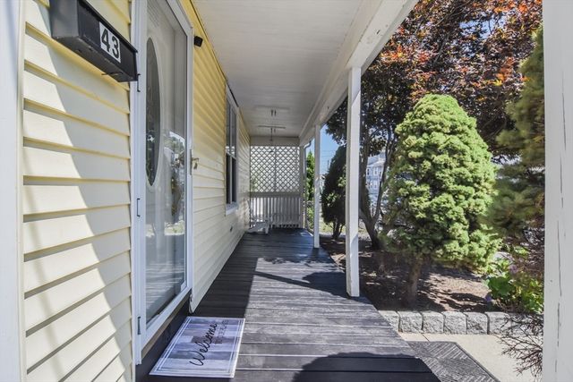 43 Warren St, Revere, MA 02151