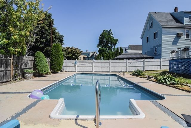 43 Warren St, Revere, MA 02151
