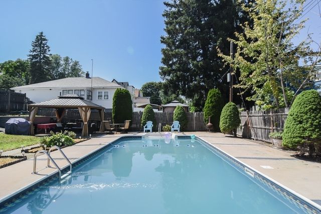 43 Warren St, Revere, MA 02151