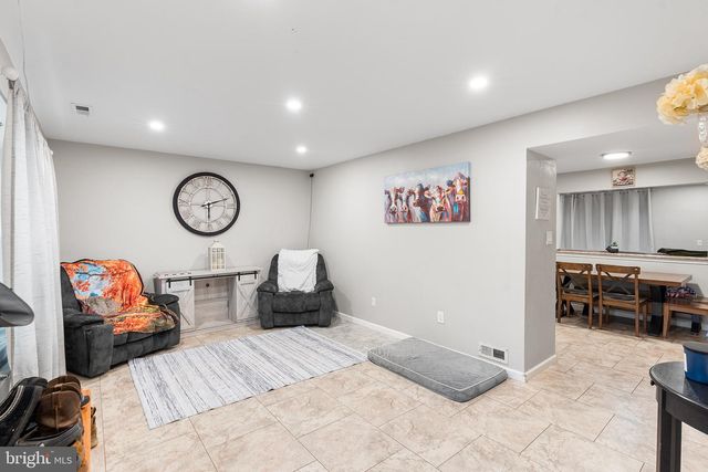 86 SHORELINE DR, Atco, NJ 08004