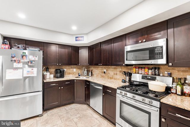86 SHORELINE DR, Atco, NJ 08004