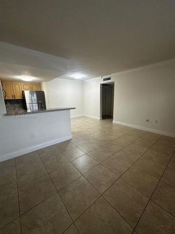 8660 NW 6th Lane 5103, Miami, FL 33126