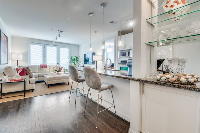 8616 Turtle Creek Boulevard 421, Dallas, TX 75225