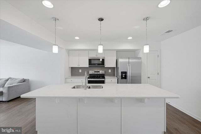 32 PITCH PINE CT, Bunker Hill, WV 25413