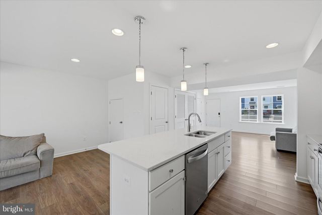 32 PITCH PINE CT, Bunker Hill, WV 25413