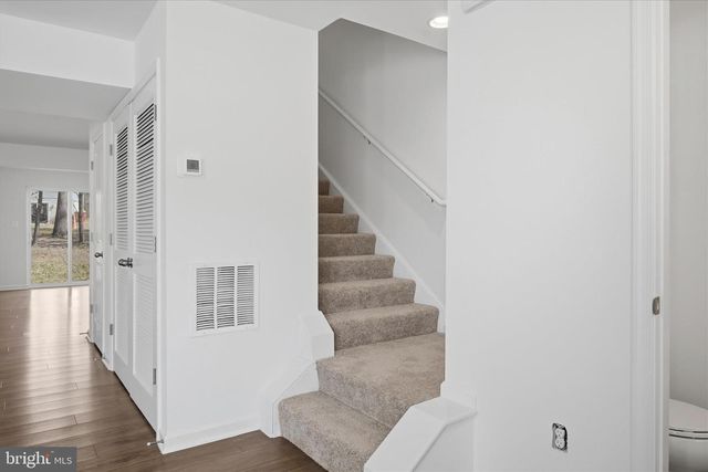 32 PITCH PINE CT, Bunker Hill, WV 25413