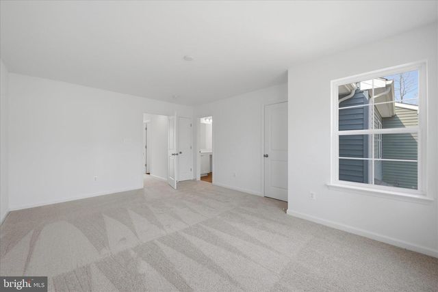 32 PITCH PINE CT, Bunker Hill, WV 25413