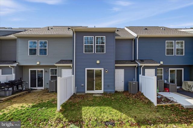 32 PITCH PINE CT, Bunker Hill, WV 25413