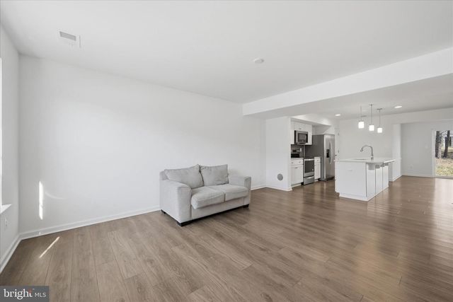 32 PITCH PINE CT, Bunker Hill, WV 25413