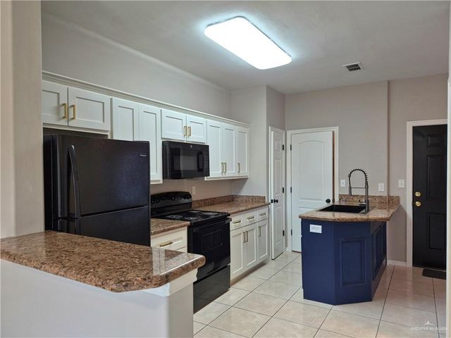 607 Jade 3, Edinburg, TX 78541