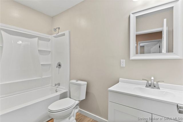 982 N Third Street, Austin, IN 47102