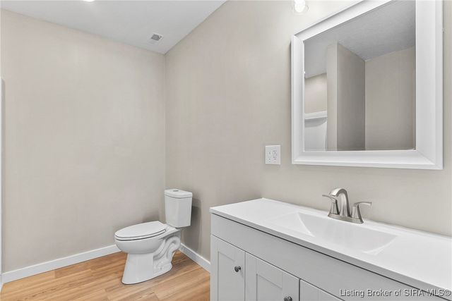 982 N Third Street, Austin, IN 47102