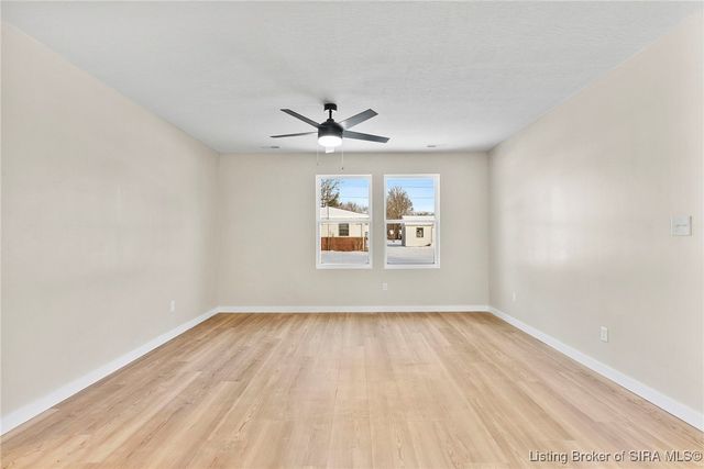 982 N Third Street, Austin, IN 47102