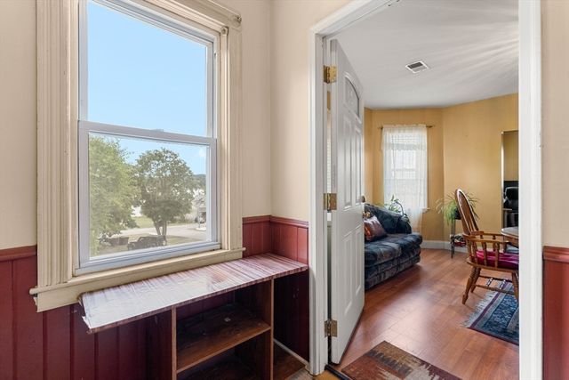 50 Pratt Ave, Somerset, MA 02726