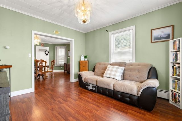 50 Pratt Ave, Somerset, MA 02726