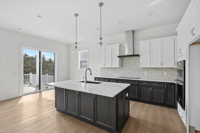 18 Loons Call 107, Plymouth, MA 02360