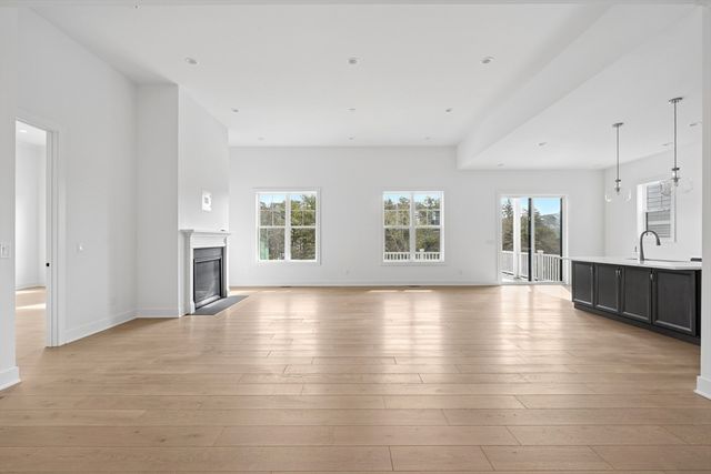 18 Loons Call 107, Plymouth, MA 02360