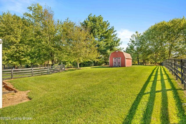 124 Whitetail Dr, Taylorsville, KY 40071