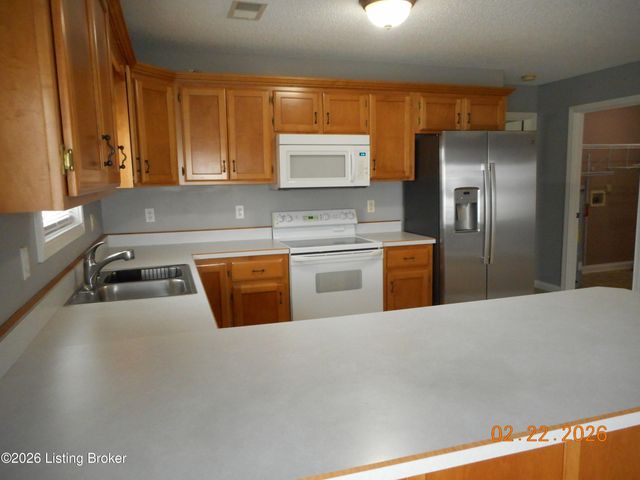 124 Whitetail Dr, Taylorsville, KY 40071