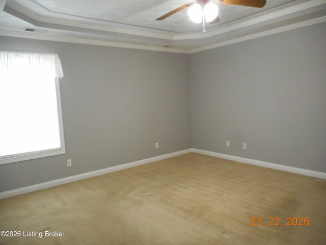 124 Whitetail Dr, Taylorsville, KY 40071