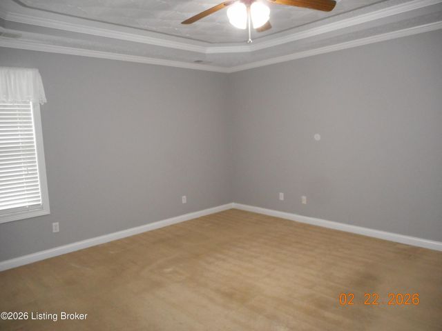 124 Whitetail Dr, Taylorsville, KY 40071