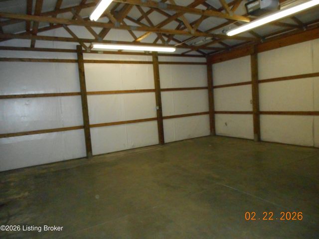 124 Whitetail Dr, Taylorsville, KY 40071