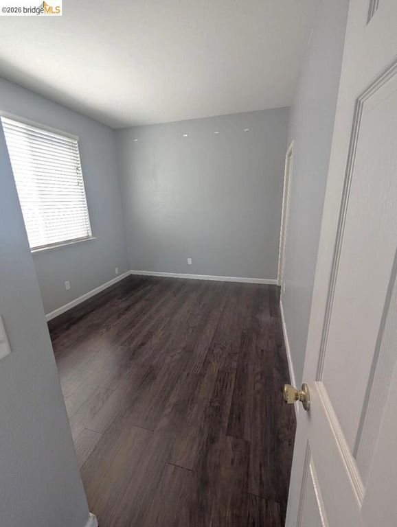 Image 8 of property listing at 4958 4958 Bay View CIR, Stockton, CA 95219