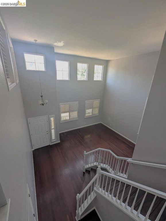 Image 9 of property listing at 4958 4958 Bay View CIR, Stockton, CA 95219