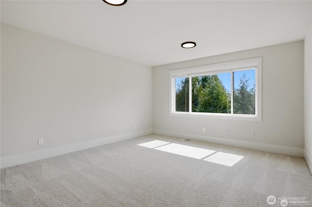 23623 SE 35th Court, Sammamish, WA 98029
