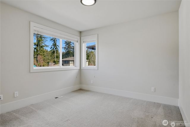 23623 SE 35th Court, Sammamish, WA 98029