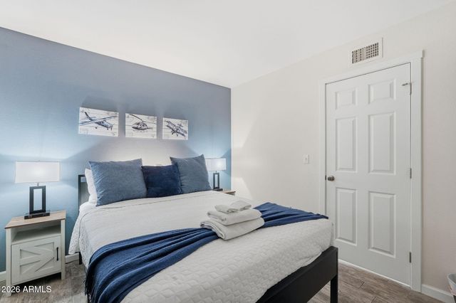 630 E JENSEN Street 104, Mesa, AZ 85203
