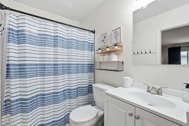 630 E JENSEN Street 104, Mesa, AZ 85203