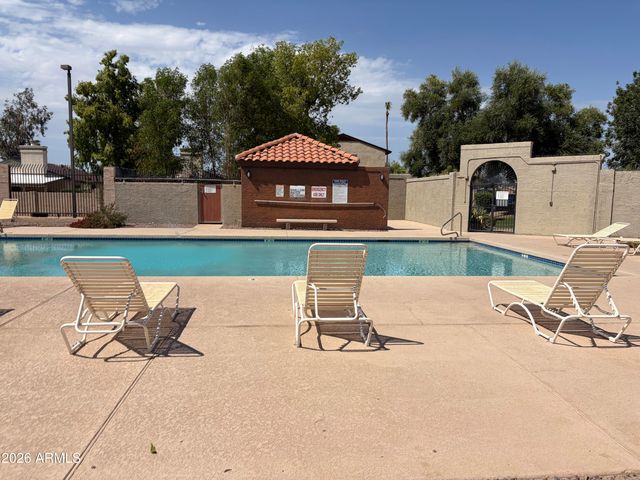 630 E JENSEN Street 104, Mesa, AZ 85203