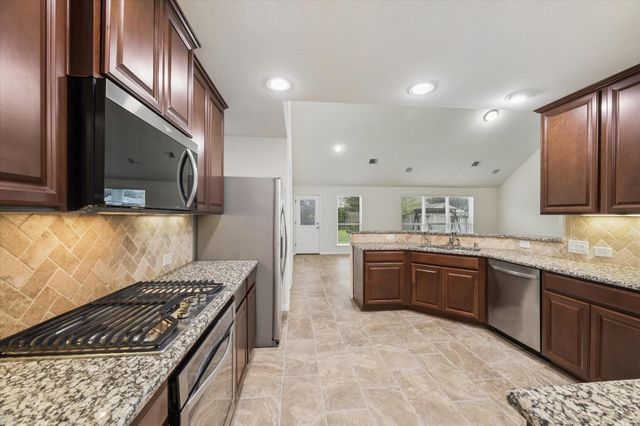 7015 Riata Hills Lane, Spring, TX 77379