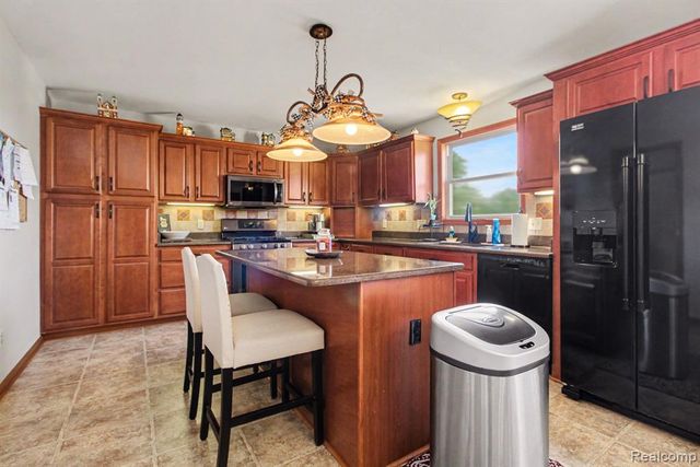 4322 Quail Ridge Lane, Newport, MI 48166