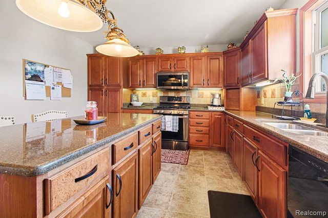 4322 Quail Ridge Lane, Newport, MI 48166