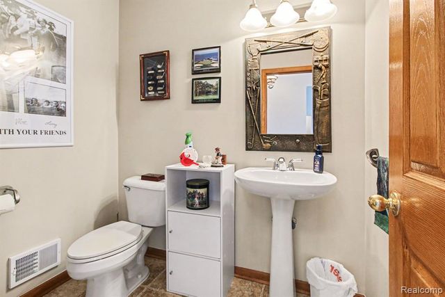 4322 Quail Ridge Lane, Newport, MI 48166