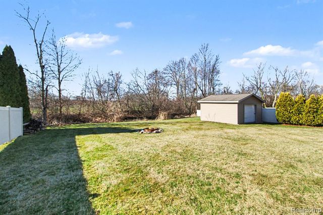 4322 Quail Ridge Lane, Newport, MI 48166