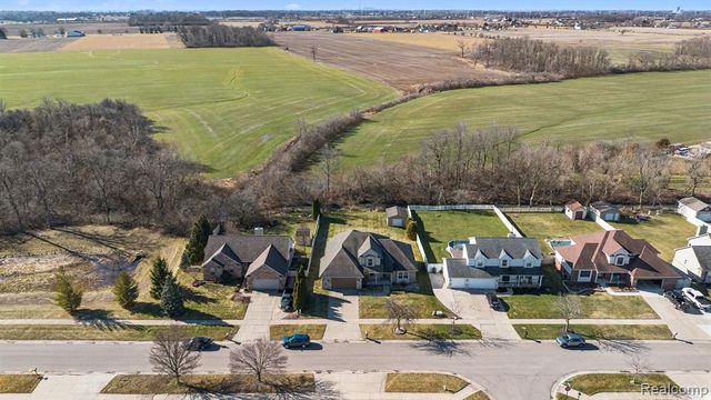 4322 Quail Ridge Lane, Newport, MI 48166