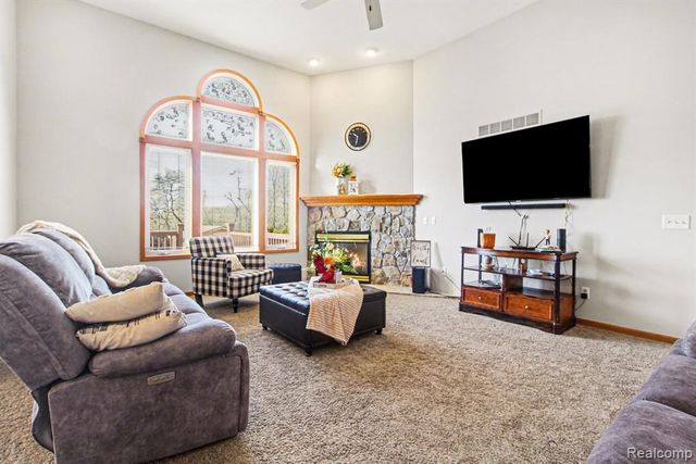 4322 Quail Ridge Lane, Newport, MI 48166