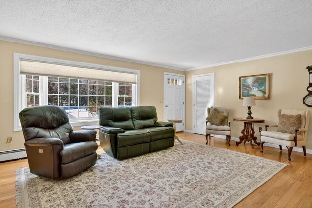 4 Tully Street, Windham, NH 03087