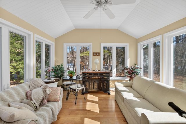 4 Tully Street, Windham, NH 03087