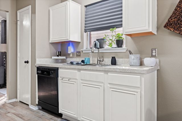 6985 Avington Way, Fort Worth, TX 76133