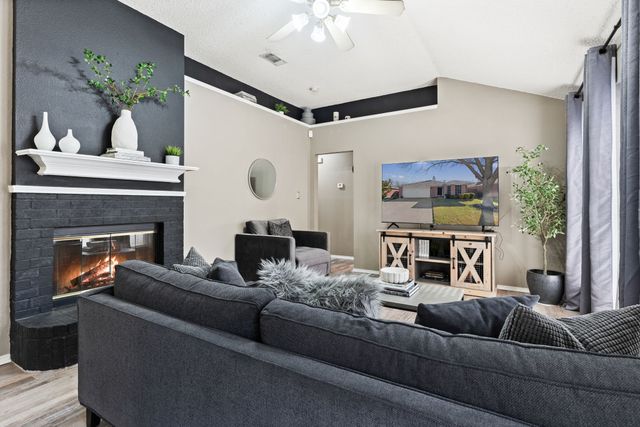 6985 Avington Way, Fort Worth, TX 76133