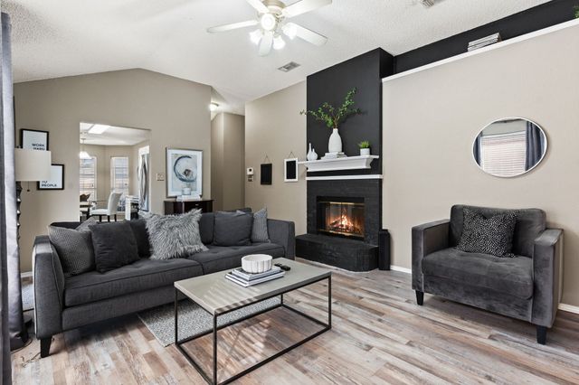 6985 Avington Way, Fort Worth, TX 76133