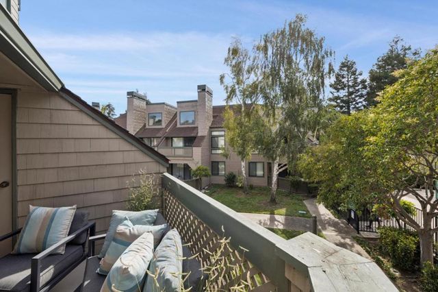 20 Cove Lane, Redwood City, CA 94065