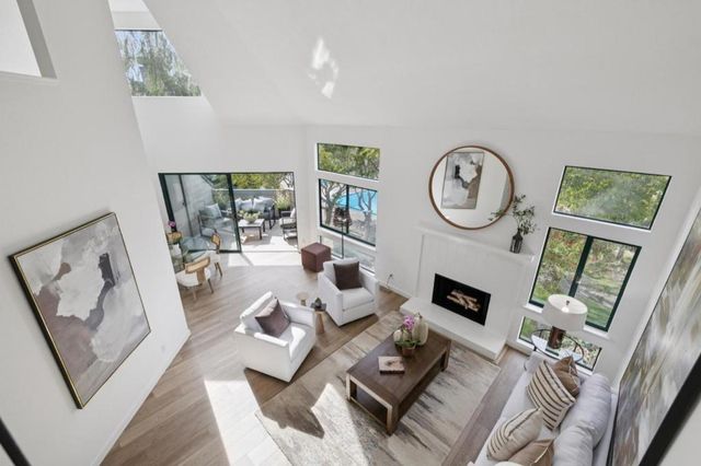 20 Cove Lane, Redwood City, CA 94065